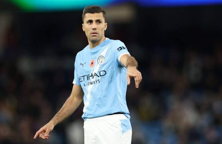 西媒曝皇马考虑签罗德里，金球先生续约要35万镑周薪，曼城要价6000万欧元